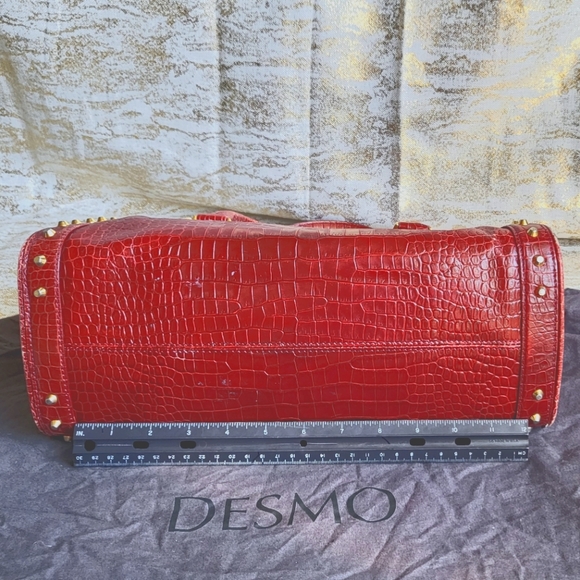 Vintage Red crocodile embossed leather with gold studs - Picture 9 of 10